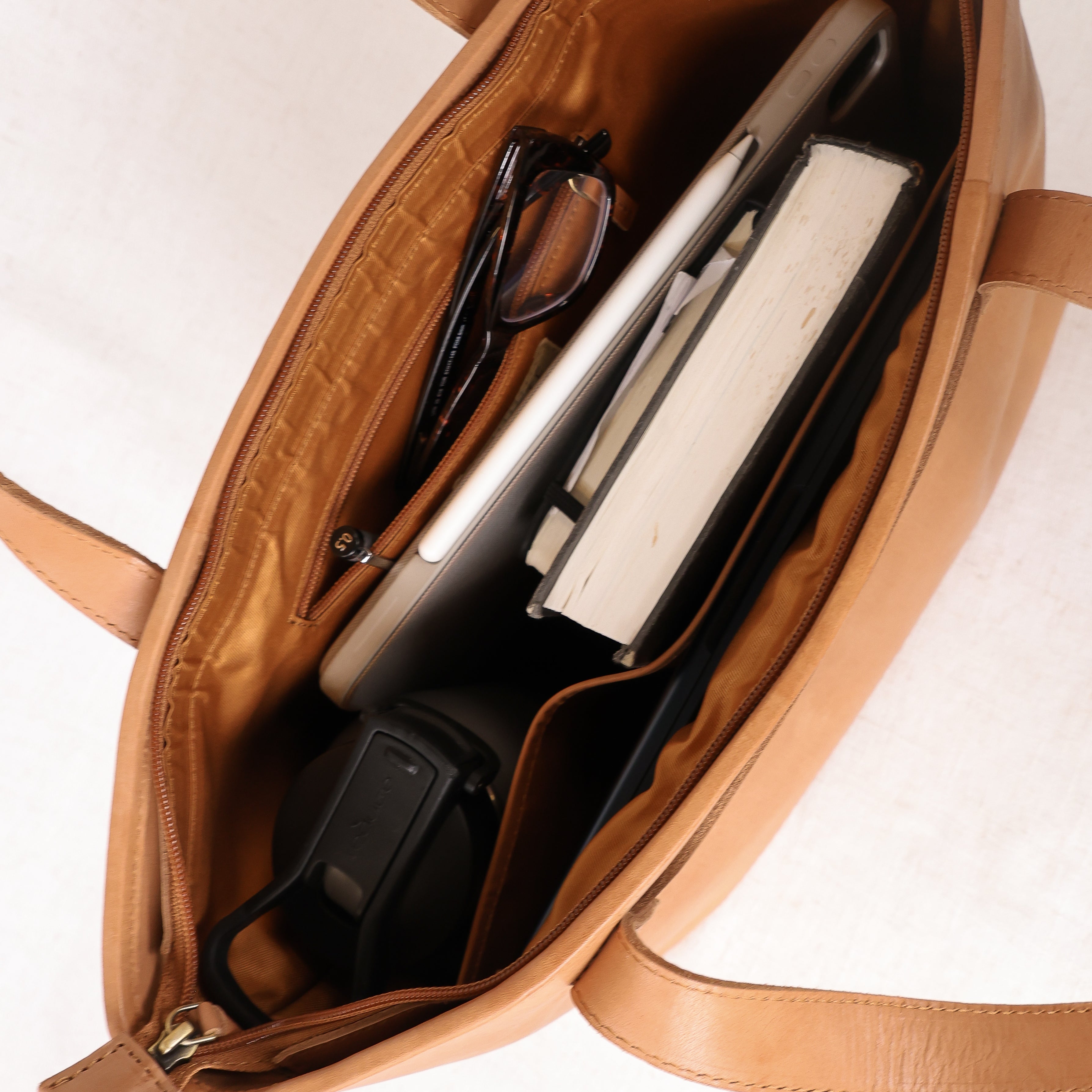 Natalie Leather Travel Hat Tote - Premium Full-Grain Leather