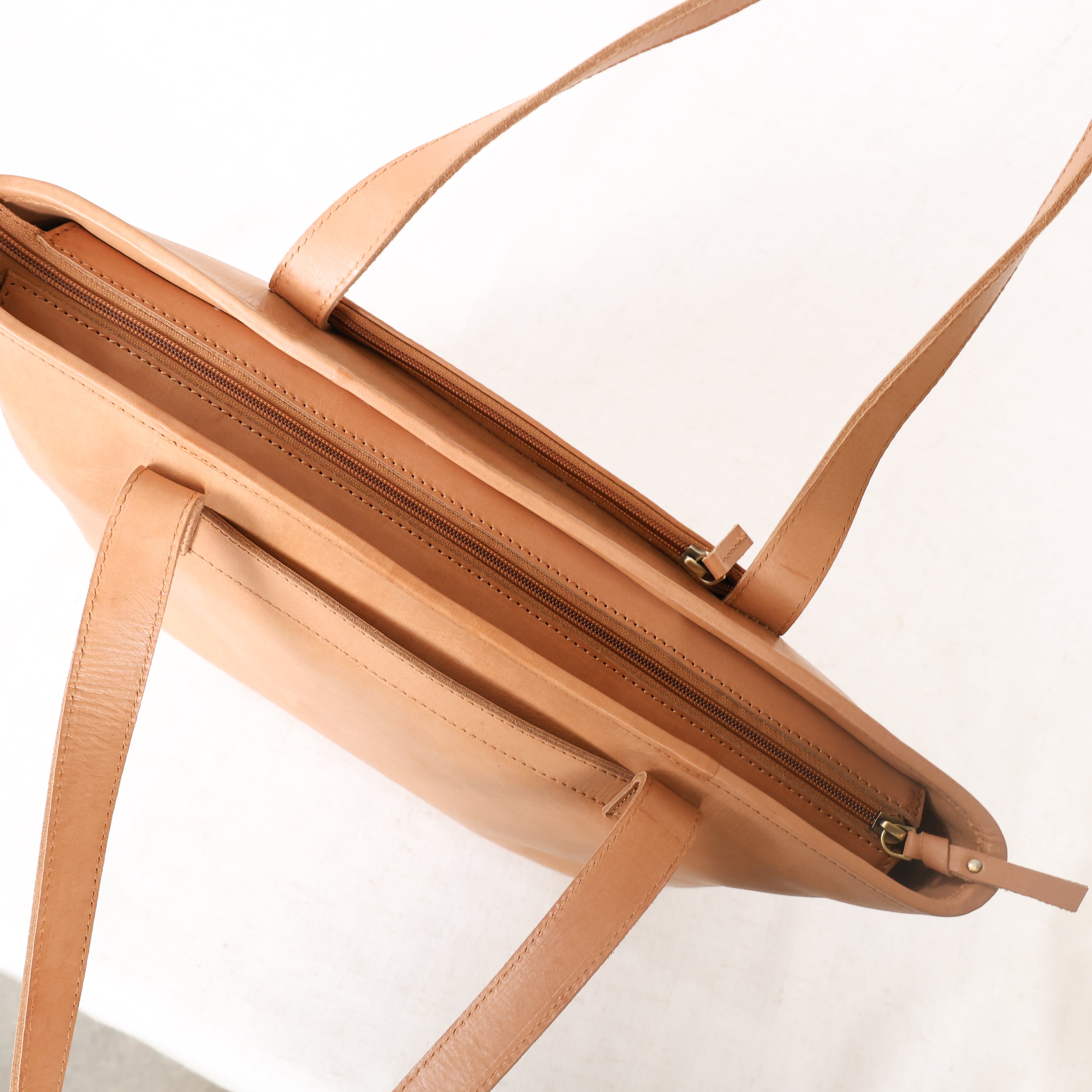 Natalie Leather Travel Hat Tote - Premium Full-Grain Leather