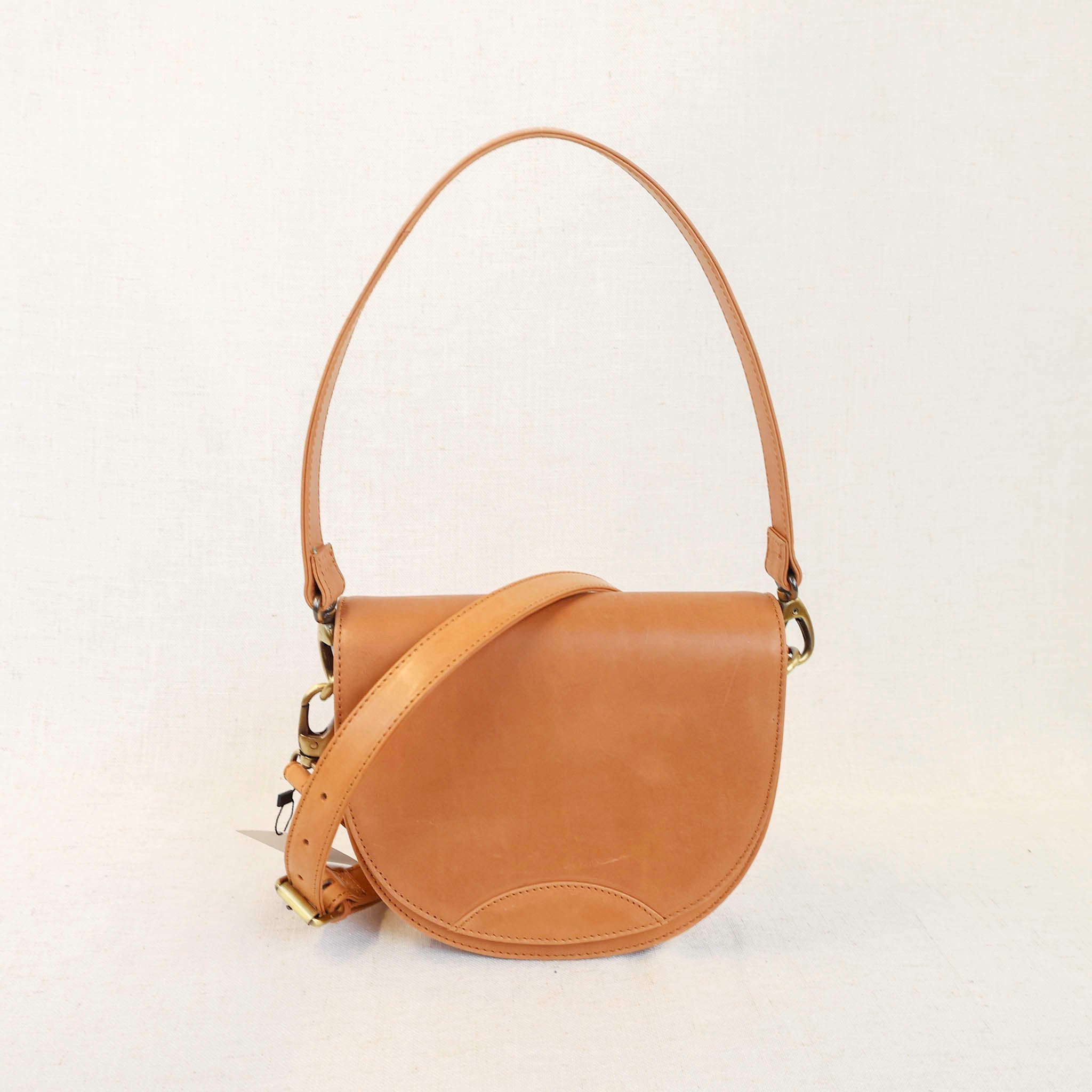 Stella Leather Saddle Bag – Premium Full-Grain Leather