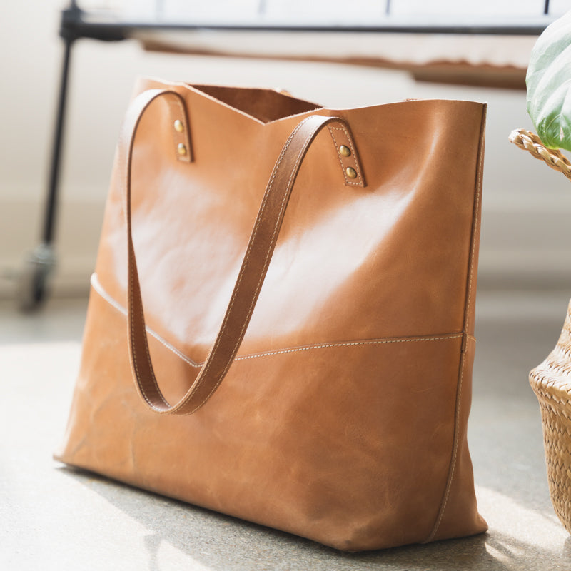 Travelers Tote by Elevate