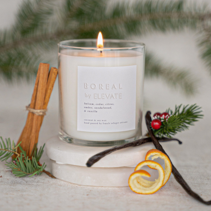 Boreal Holiday Candle With Balsam - Cozy Cedar, Citrus & Vanilla Blend, perfect holiday candle with balsam for festive atmosphere.