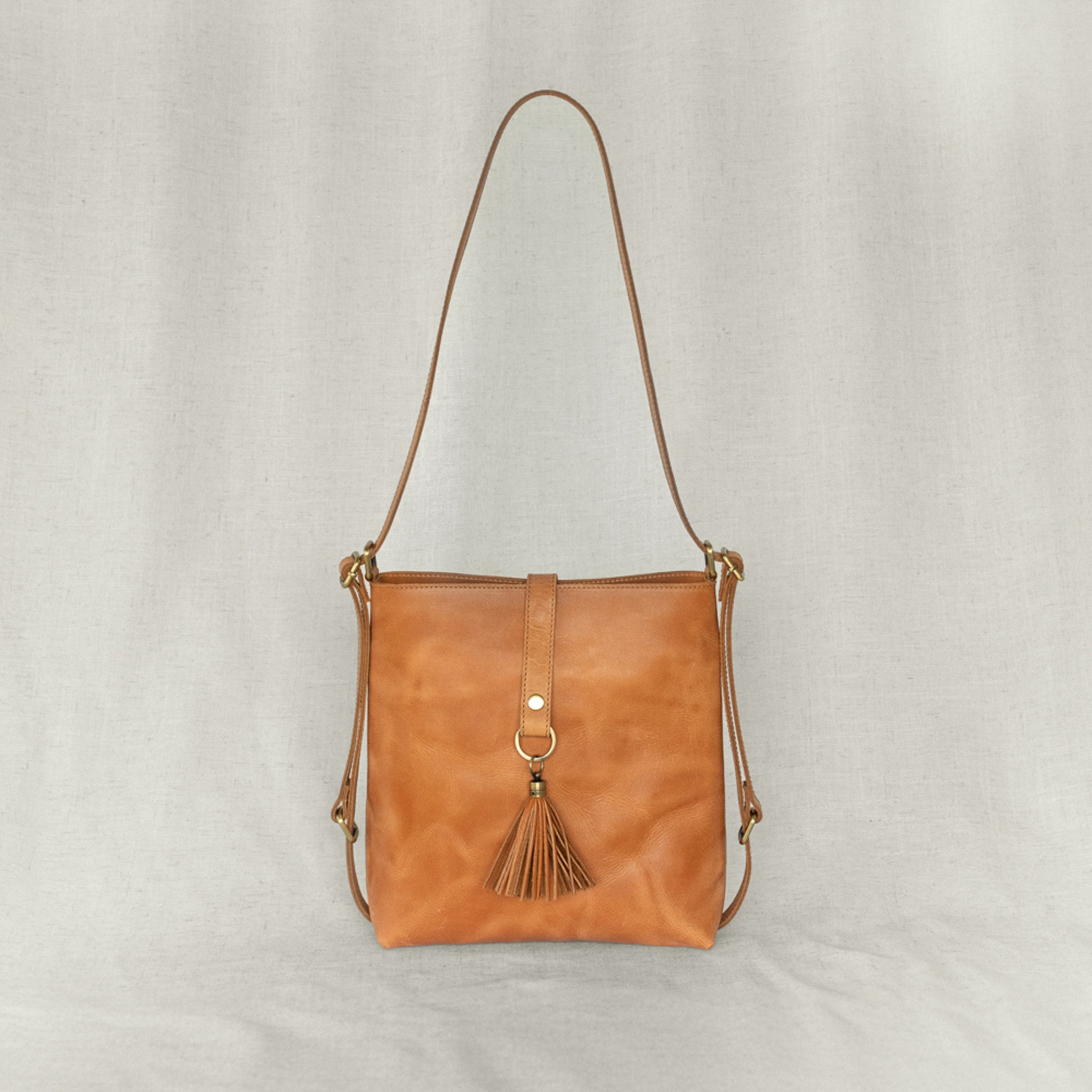 crossbody and backpack leather Elevate Mini Slingback Bag – 2-in-1 Leather Crossbody & Backpack