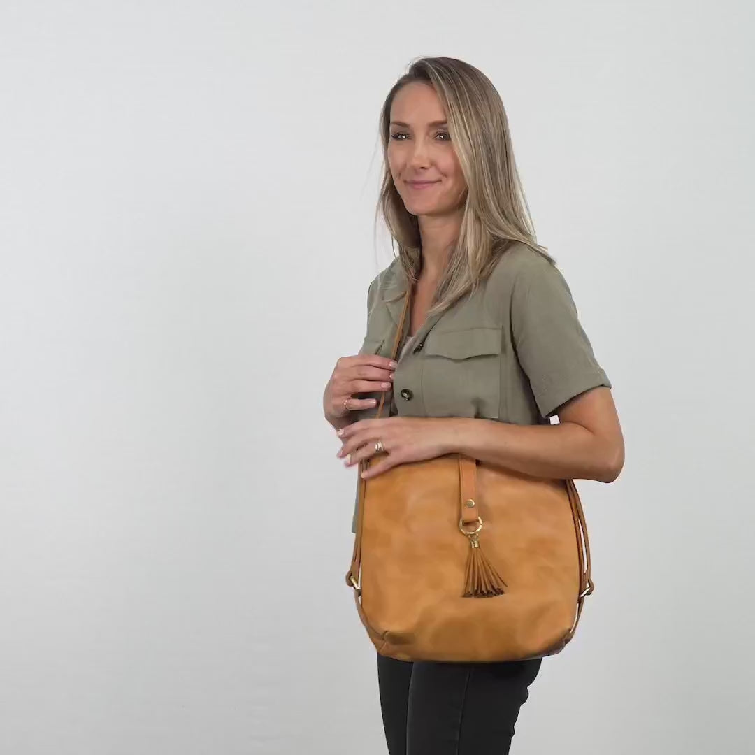 ショルダーバッグ URBANBOBBY  Vanves mini CAMEL Camel Mini Crossbody Bag | Erin Condren